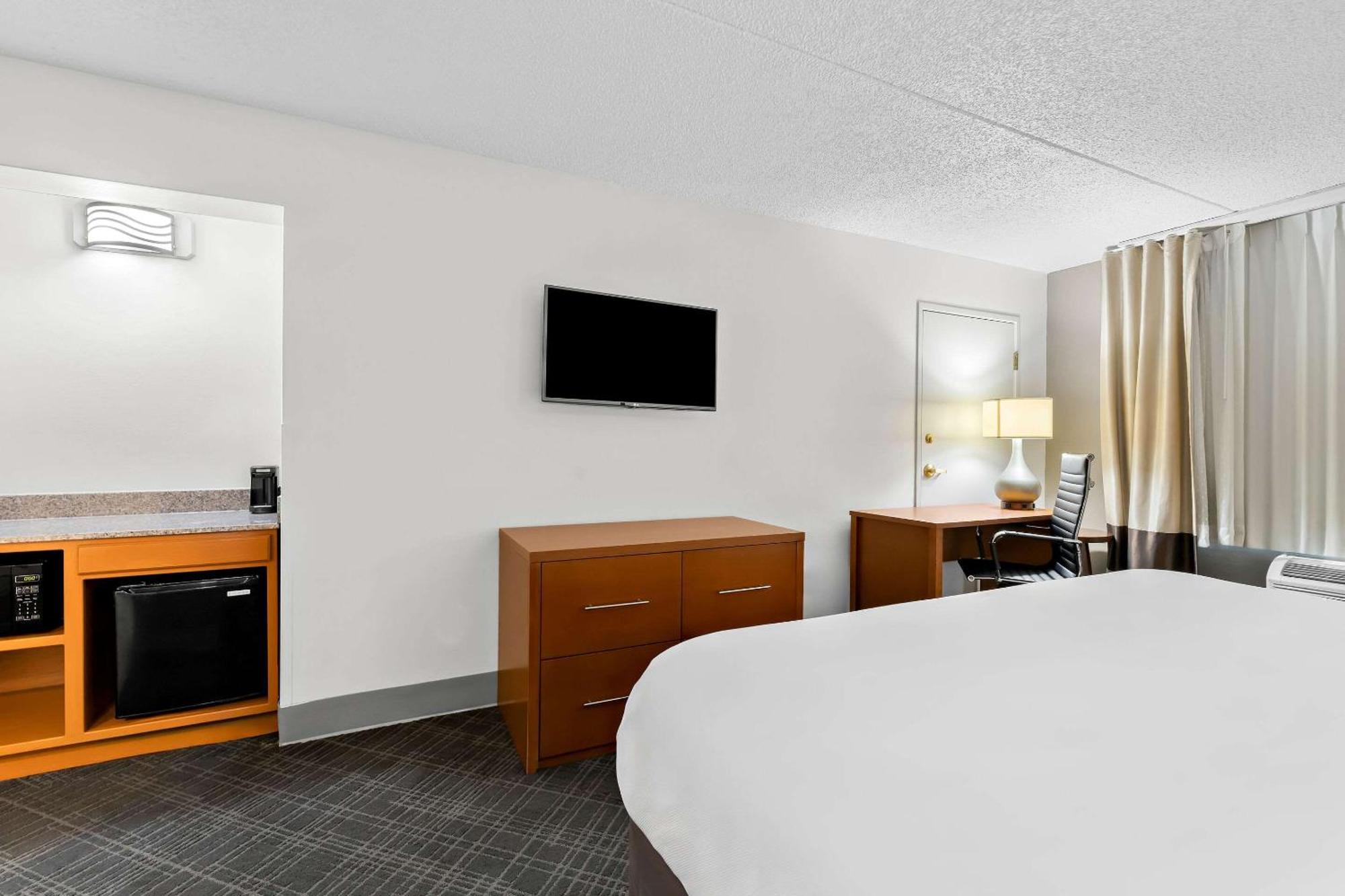 Comfort Inn & Suites Nashville Near Tanger Outlets I-24 Antioch Dış mekan fotoğraf